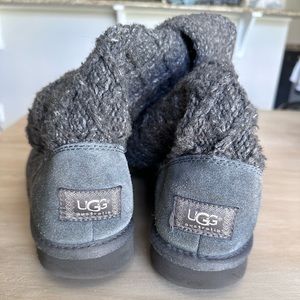 UGG